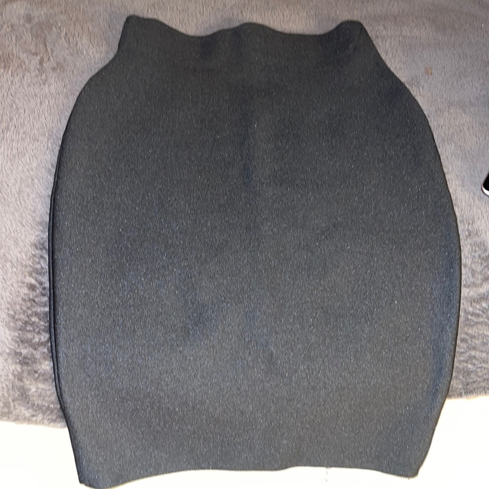Black pencil skirt